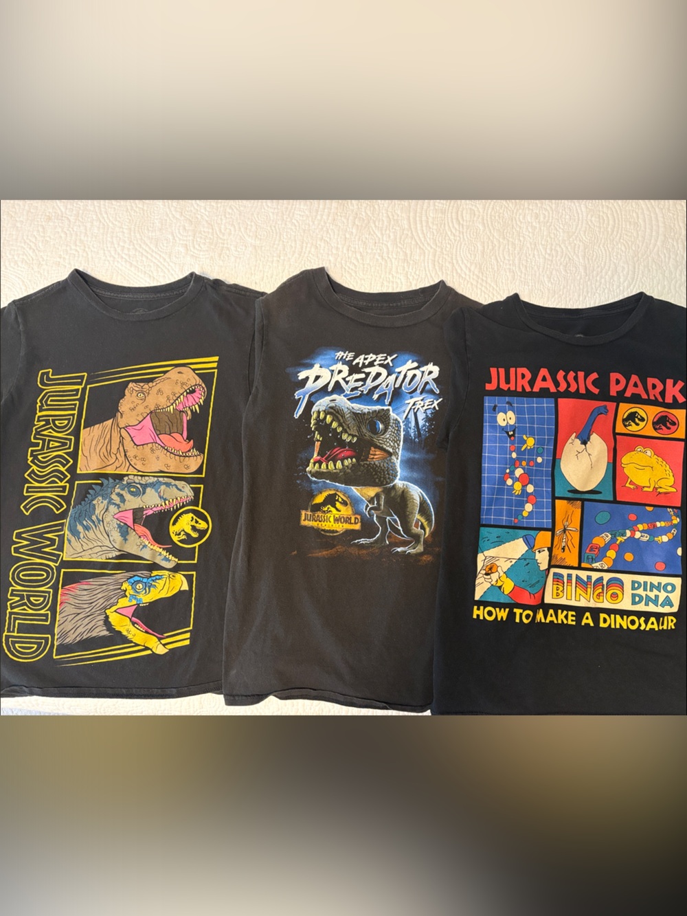 Jurassic Park Kids Black Graphic 3 Tees - size L
